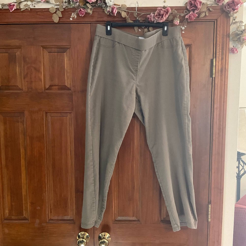 Liz Claiborne Pants, size Xl, khaki, great condition